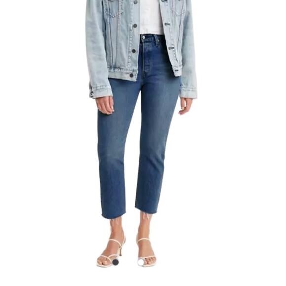 LEVI'S 501 Straight Jean Sz 26 Blue Cropped Classic Frayed Grunge Cowgirl Travel - Picture 14 of 14